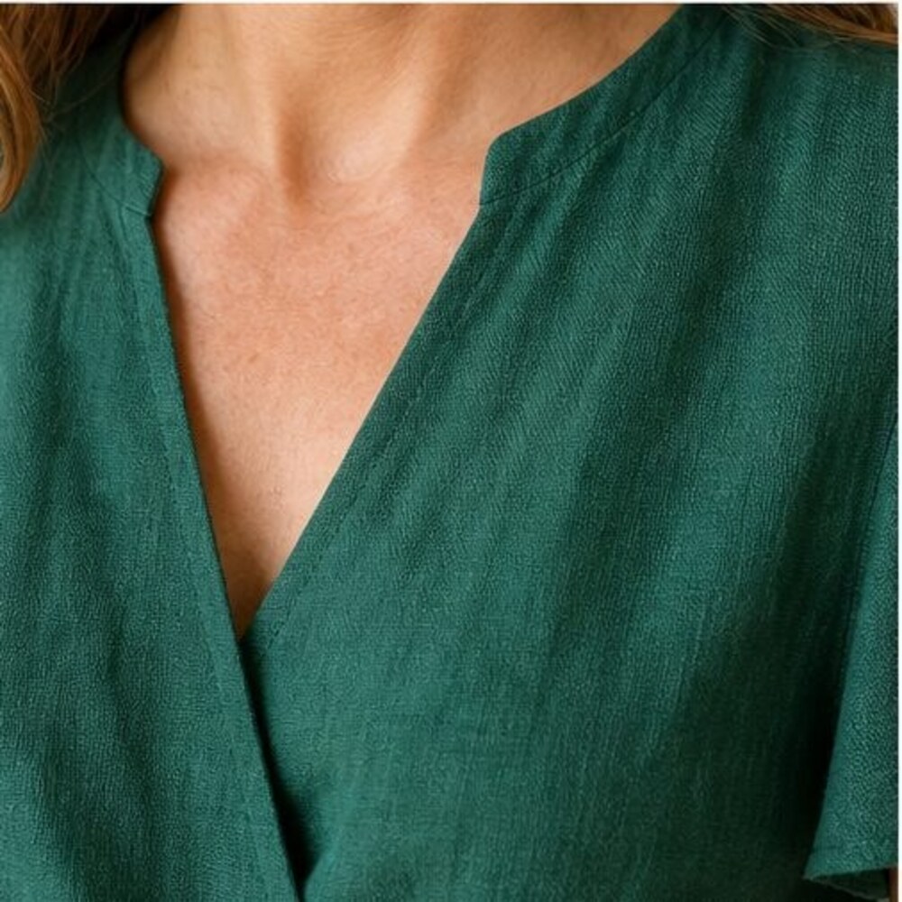 Emerald Ruffle Blouse - Picture 4 of 6